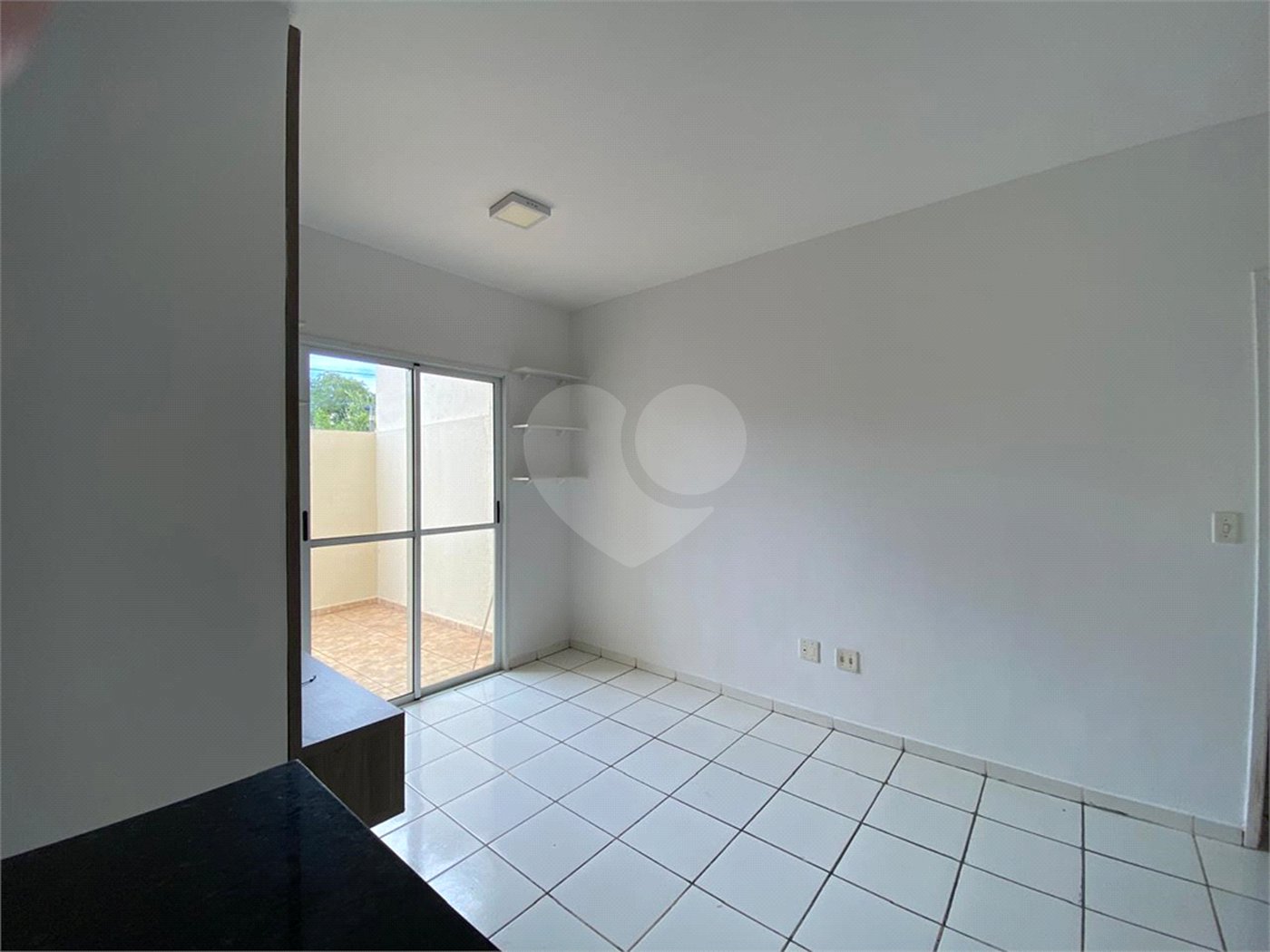Apartamento à venda com 2 quartos, sendo 1 suíte,  em Parque Residencial das Nações Indígenas, Cuiabá, MT