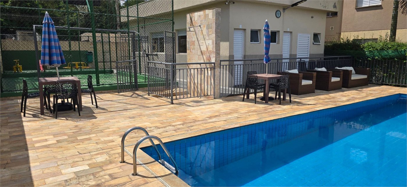 Apartamento à venda com 2 quartos em Jardim Ísis, Cotia, SP