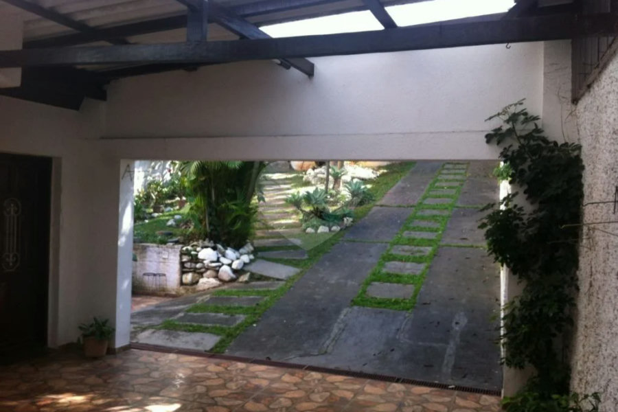 Casa com 3 quartos, 8 vagas, churrasqueira - Vila Nova Cachoeirinha - São Paulo/SP