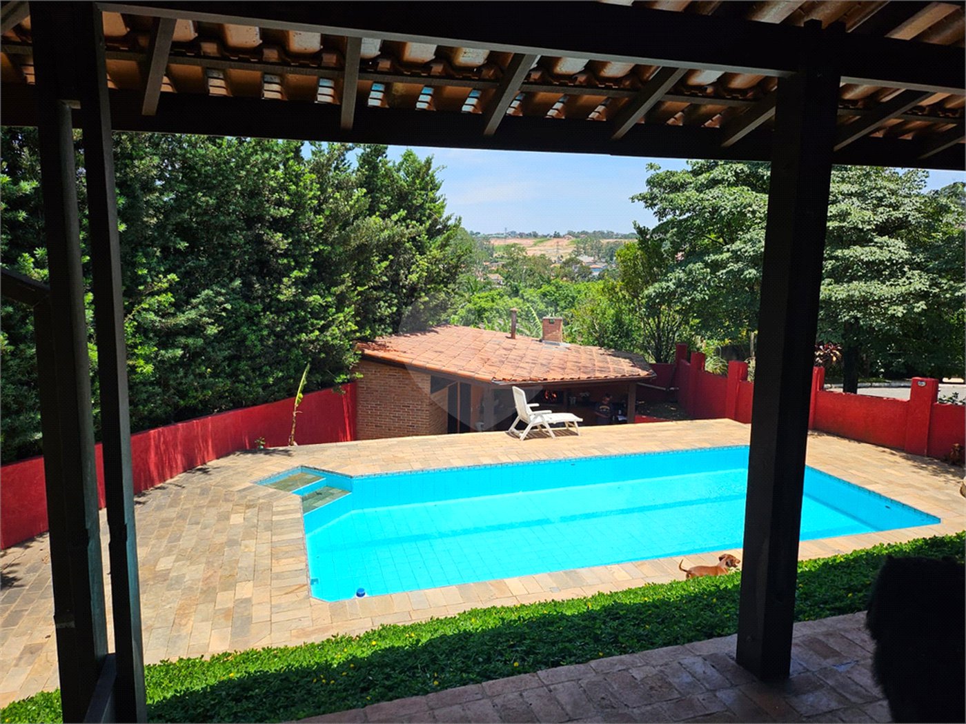 Casa à venda com 4 quartos, sendo 3 suítes, no condomínio Residncial Euroville, Carapicuíba - SP