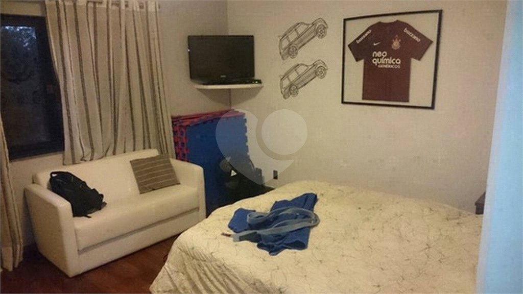 Sobrado à venda com 5 quartos, sendo 2 suítes, em Brooklin Paulista, São Paulo, SP