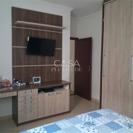 Casa à venda com 3 quartos, sendo 1 suíte, em Vila Haro, Sorocaba, SP