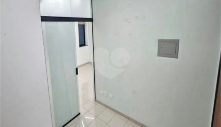 Sala à venda em Vila Regente Feijó, São Paulo, SP
