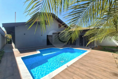 Sobrado à venda com 3 suítes em Condomínio Residencial Terras do Caribe, Valinhos, SP