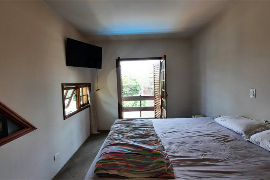 Sobrado à venda com 4 quartos, sendo 1 suíte, em Barro Branco (zona Norte), São Paulo, SP