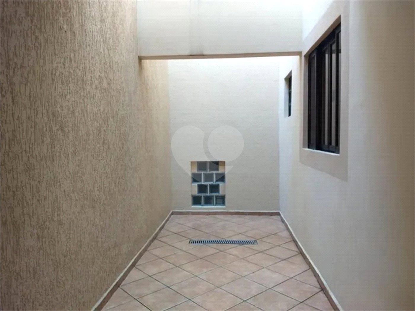 Sobrado à venda com 3 quartos, sendo 1 suíte, em Jardim São Guilherme, Sorocaba, SP