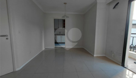 Apartamento à venda com 3 quartos, sendo 1 suíte,  em Vila Romana, São Paulo, SP