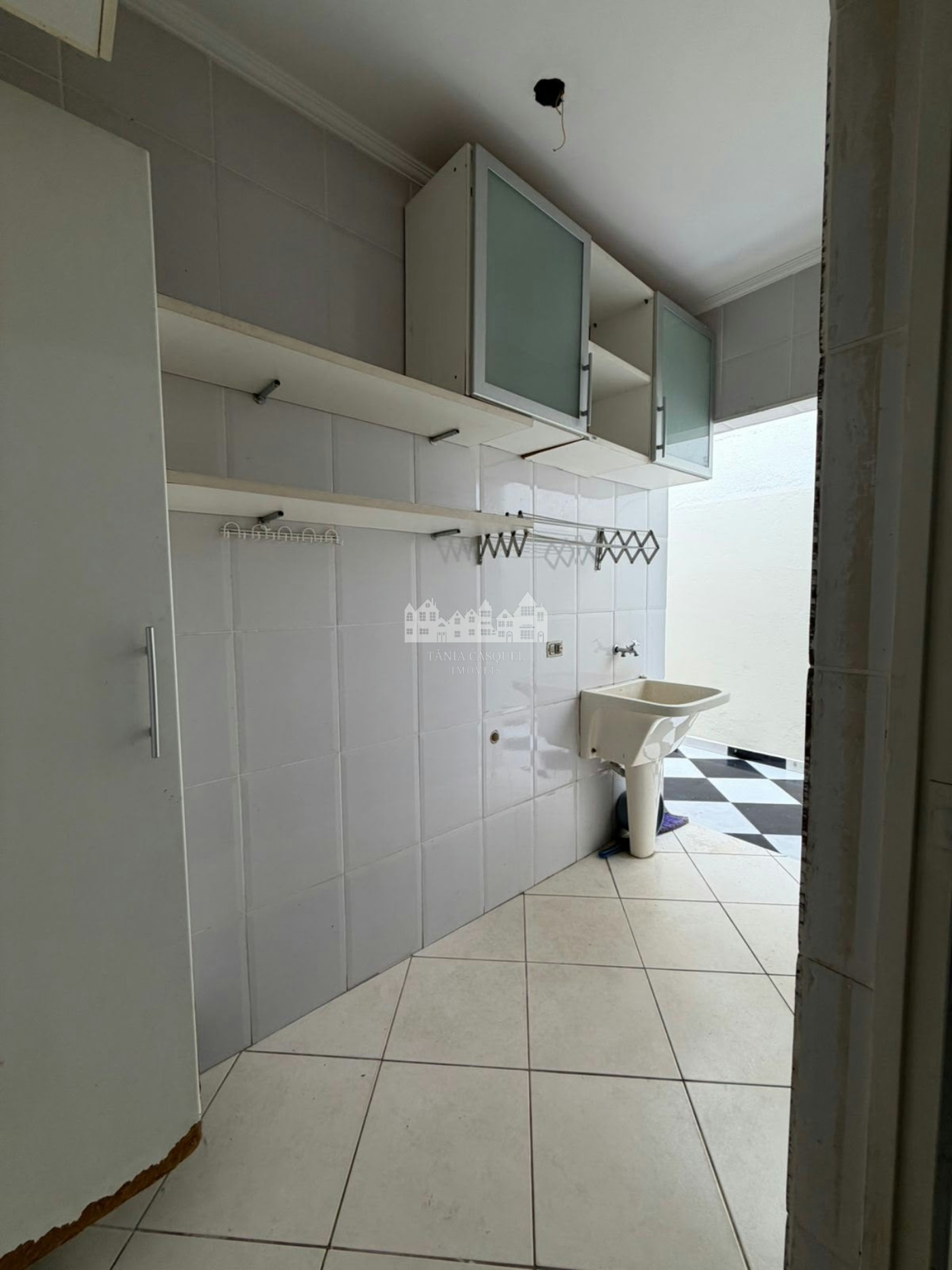 Casa para alugar com 2 quartos, sendo 1 suíte, em Ponte, Atibaia, SP