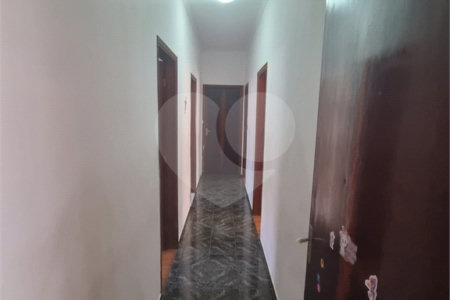 Casa à venda com 3 quartos no Centro, Vinhedo, SP