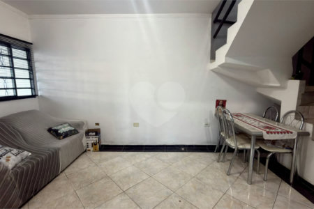 Sobrado à venda com 4 quartos, sendo 1 suíte, em Jardim Wanel Ville V, Sorocaba, SP