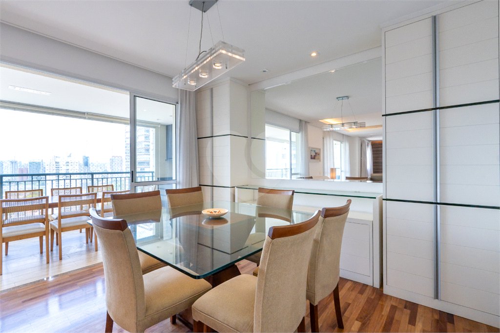 Apartamento à venda com 3 suítes em Brooklin, São Paulo, SP