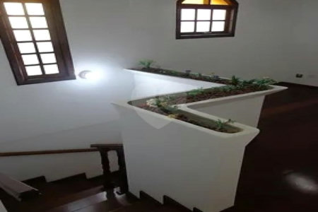 Casa à venda com 3 quartos, sendo 1 suíte,  em Vila Campesina, Osasco, SP