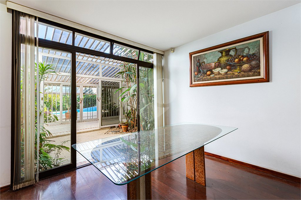 Casa à venda com 6 quartos, sendo 4 suítes, em Butantã, São Paulo, SP