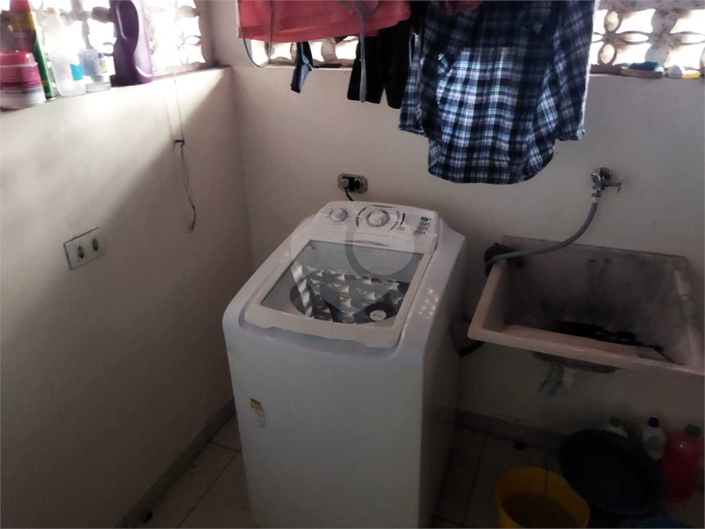 Vende Sobrado com 180m² - Vila Santa Catarina