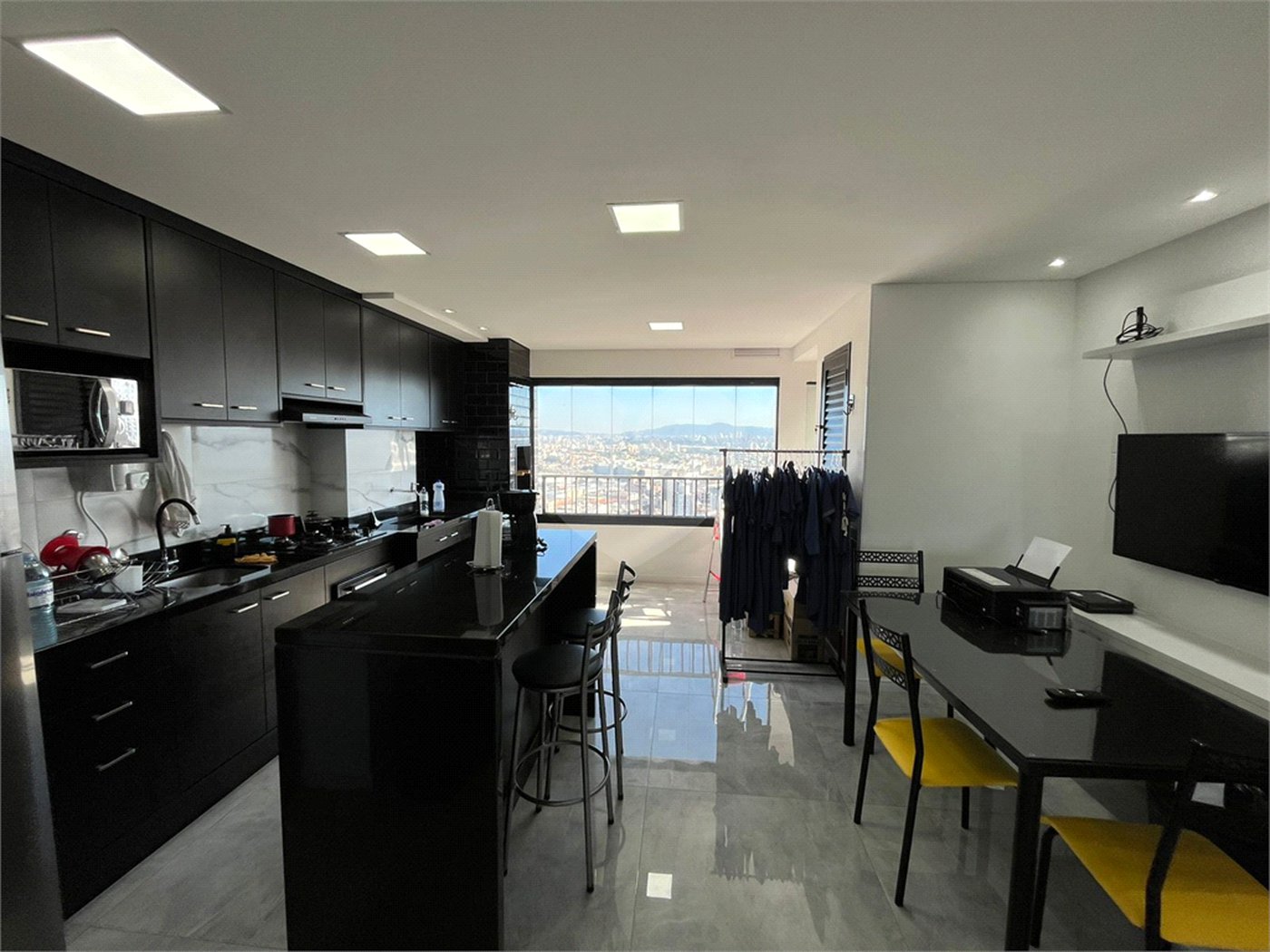 Apartamento no Brás repleto de lazer com 50 m² com 2 dormitórios e 1 vaga, Estuda Permuta