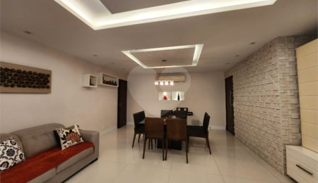Apartamento à venda com 4 quartos, sendo 1 suíte,  em Tijuca, Rio de Janeiro, RJ