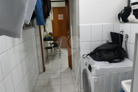 Apartamento à venda com 3 quartos, sendo 2 suítes, em Pinheiros, São Paulo, SP
