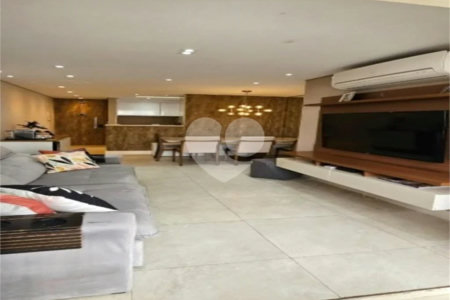 Apartamento à venda com 3 quartos, sendo 1 suíte,  em Vila Regente Feijó, São Paulo, SP