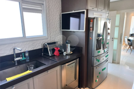 Apartamento à venda com 4 suítes em Santa Teresinha, São Paulo, SP