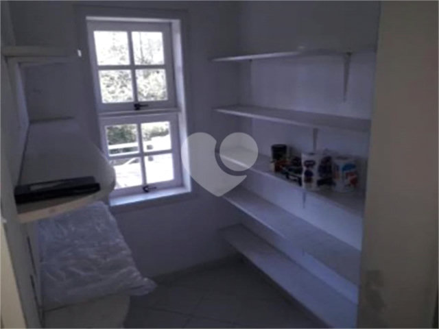 Casa à venda com 4 suítes no condomínio Suíça da Cantareira, Mairiporã - SP