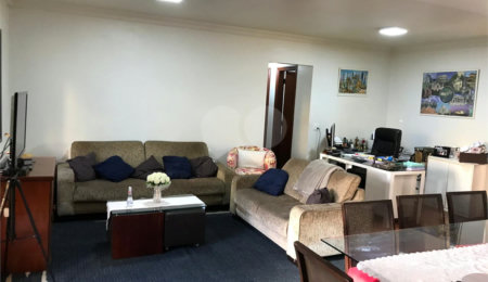 Apartamento à venda com 4 quartos, sendo 2 suítes,  em Vila Olímpia, São Paulo, SP