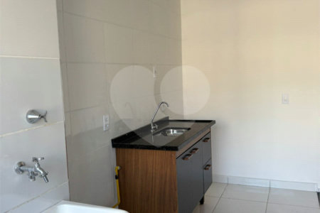 Apartamento à venda com 2 quartos em Jardim Rodrigues Alves, Ferraz de Vasconcelos, SP