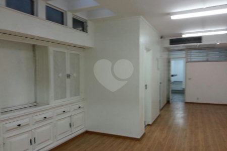 Casa à venda ou para alugar com 9 quartos em Vila Mariana, São Paulo, SP