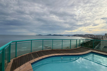 Apartamento Alto Padrão Frente Mar com 4 Dormitórios, 3 Suítes e 3 Vagas na Orla de Santos