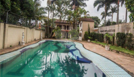 Casa à venda com 4 quartos, sendo 2 suítes, em Brooklin Velho, São Paulo, SP