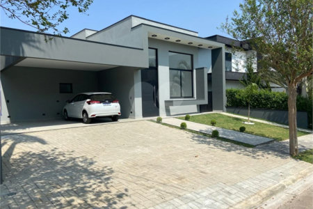 Casa à venda com 3 suítes no condomínio Shambala II, Atibaia - SP