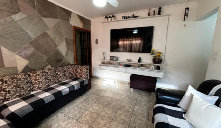 Casa à venda com 4 quartos, sendo 1 suíte,  em Parada Inglesa, São Paulo, SP
