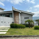 Casa à venda com 5 suítes no condomínio Alpes da Cantareira, Mairiporã - SP