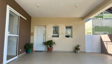 Casa à venda com 3 quartos, sendo 1 suíte, no condomínio Terras de Santa Adelia, Vargem Grande Paulista - SP
