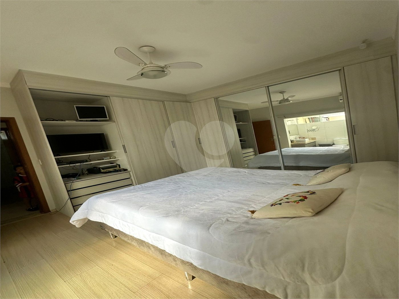 Casa térrea 2 quartos 1 suíte e piscina. Jardim Embaré
