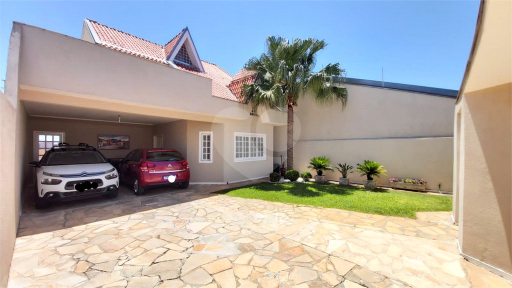 Casa à venda com 3 suítes em Jardim Alvorada, Itapetininga, SP