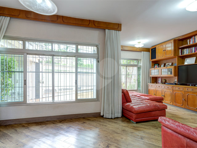 Casa à venda com 3 quartos, sendo 1 suíte,  em Santo Amaro, São Paulo, SP