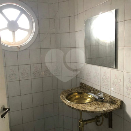 Casa à venda com 4 quartos, sendo 1 suíte,  em Jardim Rosa Maria, São Paulo, SP
