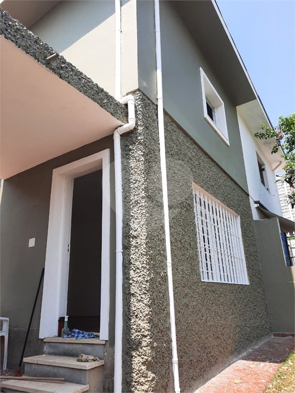 Sobrado à venda com 3 quartos em Vila Universitária, São Paulo, SP