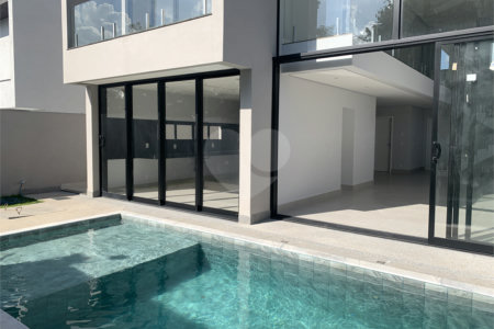 Casa à venda ou para alugar com 4 quartos, sendo 3 suítes, no condomínio Alphaville Nova Esplanada 1, Votorantim - SP