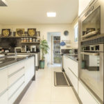 Casa à venda com 5 quartos, sendo 4 suítes, em Alto da Lapa, São Paulo, SP