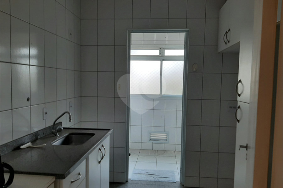 Apartamento à venda ou para alugar com 3 quartos, sendo 1 suíte, em Morumbi, São Paulo, SP