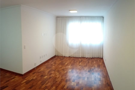 Apartamento para alugar com 3 quartos, sendo 1 suíte, em Vila Cordeiro, São Paulo, SP