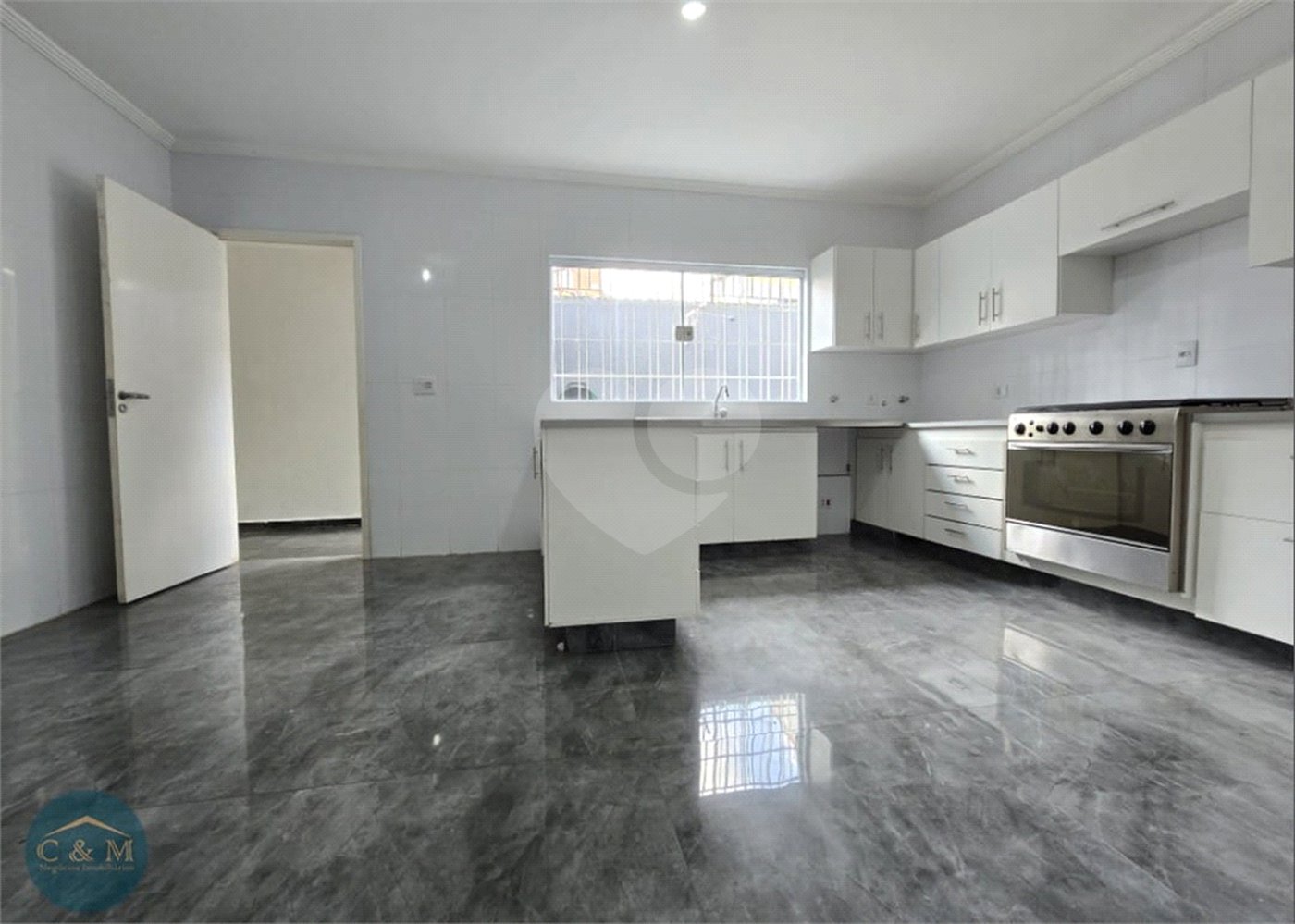 Casa à venda com 3 quartos, sendo 1 suíte, em Tremembé, São Paulo, SP