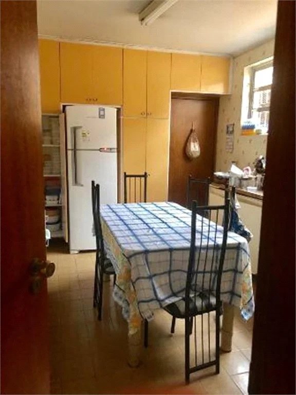 Sobrado à venda ou para alugar com 4 quartos, sendo 1 suíte, em Brooklin Paulista, São Paulo, SP