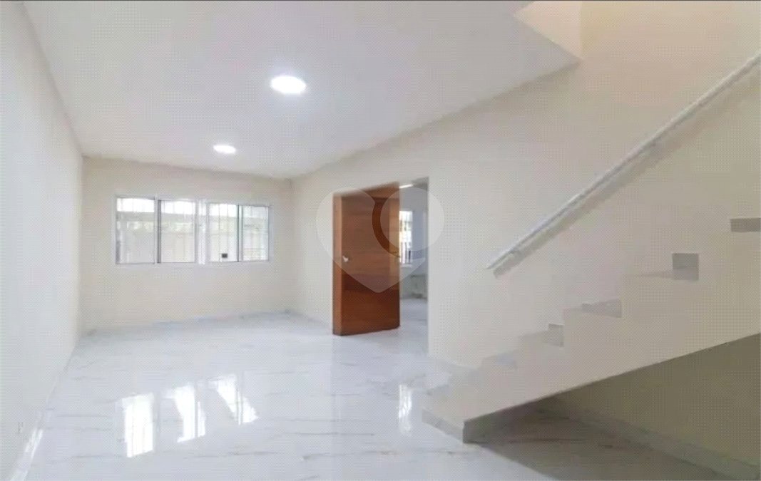 Casa à venda com 3 quartos, sendo 1 suíte, em Jardim Peri Peri, São Paulo, SP