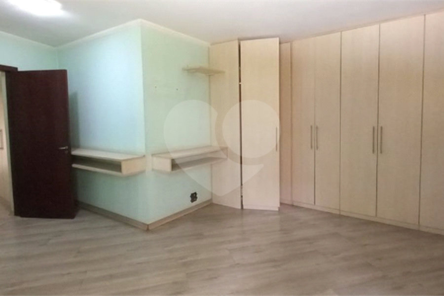 Sobrado para alugar com 3 quartos, sendo 1 suíte, em Parque Maria Domitila, São Paulo, SP