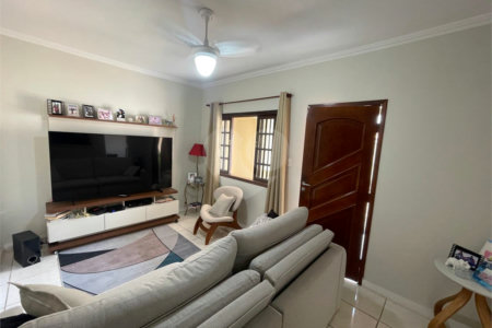 Casa à venda com 5 quartos, sendo 2 suítes, em Campo Grande, Rio de Janeiro, RJ