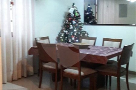 Casa à venda com 3 quartos, sendo 1 suíte,  em Parque Monte Alegre, Taboão da Serra, SP