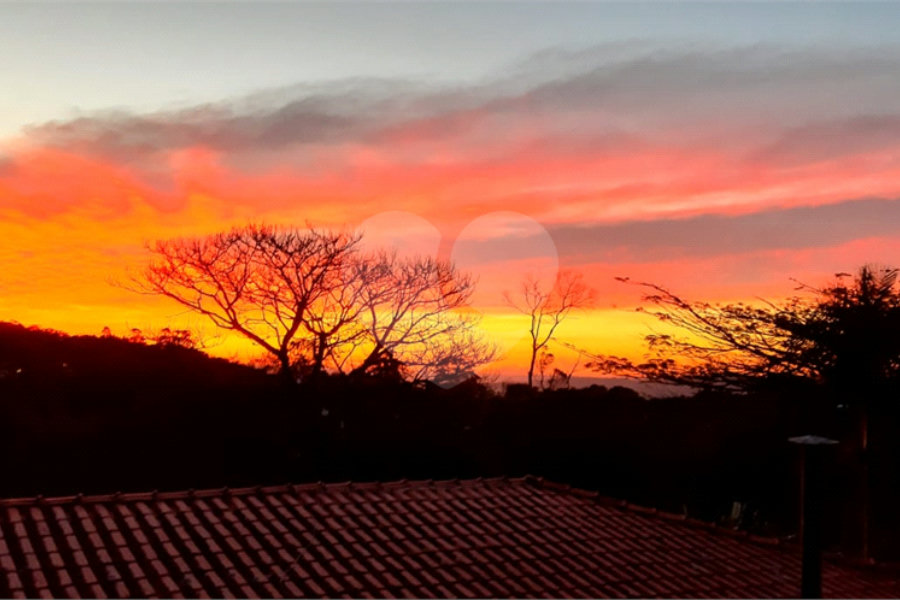Casa à venda com 4 suítes no condomínio Parque Petrópolis 4 Secção, Mairiporã - SP