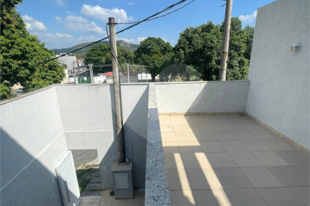 Casa à venda com 3 quartos, sendo 1 suíte, no condomínio Residencial Green Ville, Rio de Janeiro - RJ